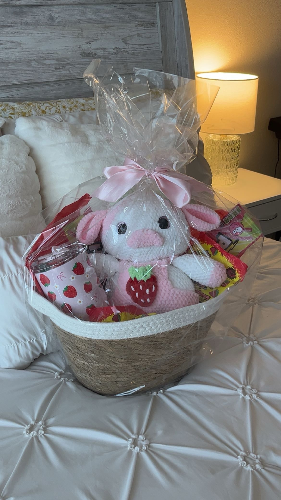 Strawberry cow gift basket🍓 (strawberry themed)